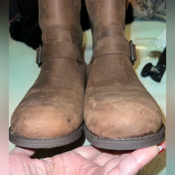 NWT UGG ”Oregon” Moto Heeled Mid Calf Leather Boots - Picture 10 of 16